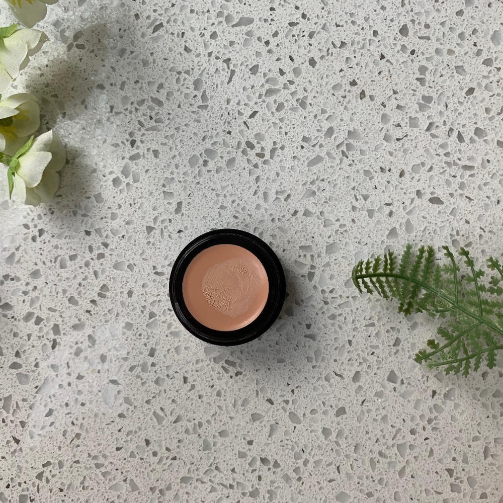 Laura Mercier Concealer
